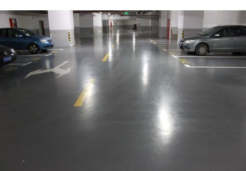 為何金剛砂地坪有著極強的抗壓耐磨功能？