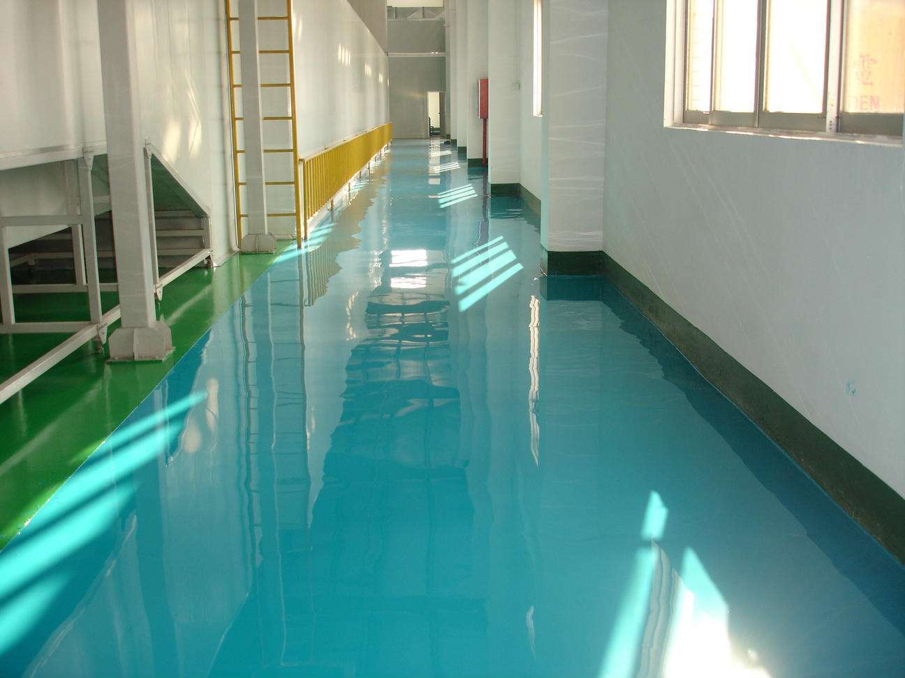 水性地坪漆廠家如何施工出高質量地面？